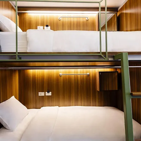Khunluang Hostel (Adults Only)-2